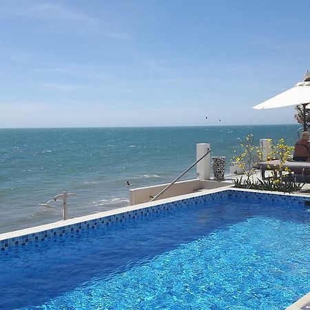 Ocean Front Hotel Phan Thiết Exteriér fotografie
